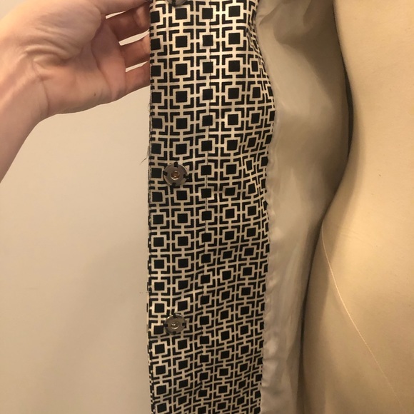 Chapter 1 Black & White blazer jacket. - Picture 6 of 7